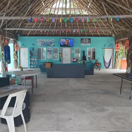 Blue Magic Hostel Cozumel Exteriör bild