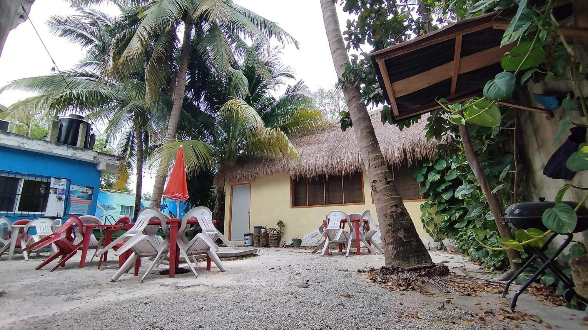 Blue Magic Hostel Cozumel Exteriör bild